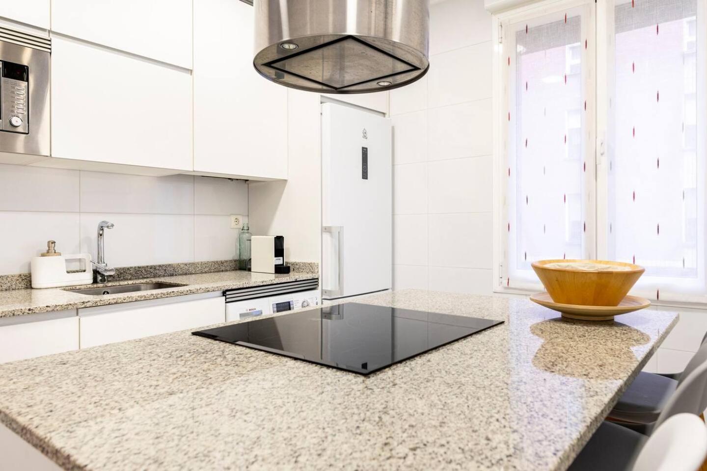 Ferienwohnung Amplio, Luminoso Y Moderno Cerca Del Casco Viejo Bilbao Exterior foto